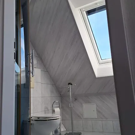 Elegant & Modern - Scarlett Апартаменты Нойбург-ан-дер-Донау
